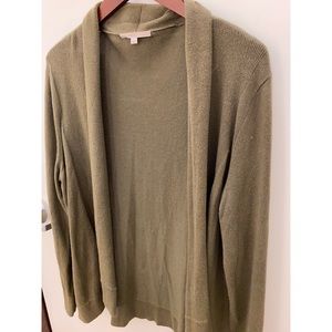 Olive green cardigan 🤍